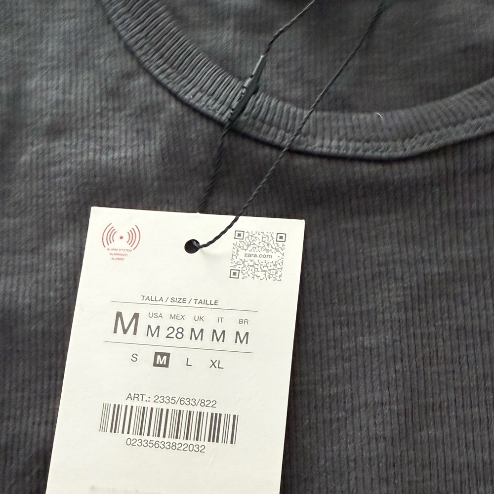 Zara T-shirt - Picture 10 of 10